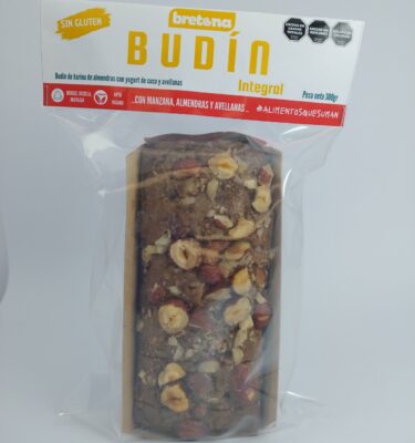 Budín integral con manzana, harina de almendras y avellanas